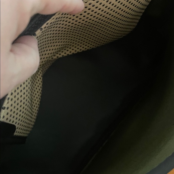 Popups Tan Flap CrossbodyBag - Picture 7 of 8